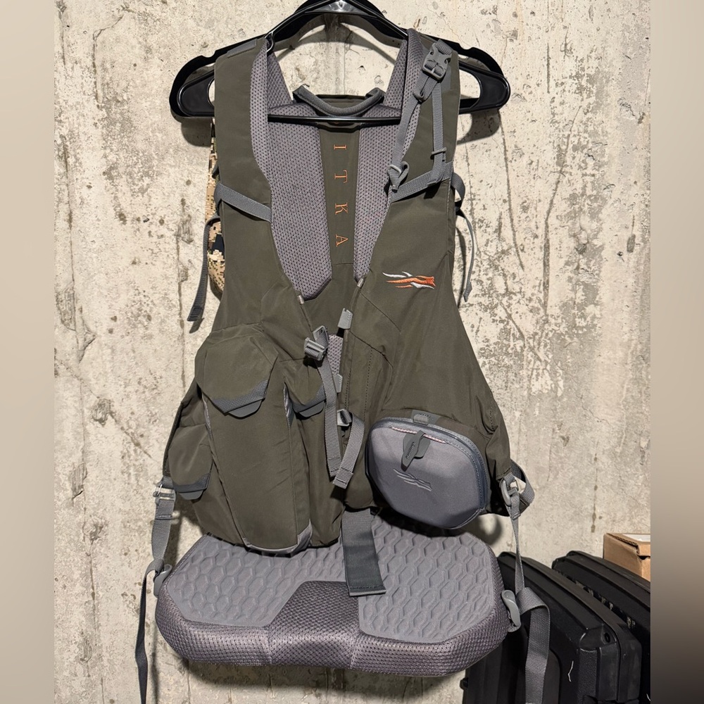 Sitka Equinox Turkey Vest - NWOT